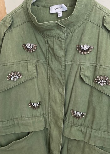 Düğmeli Nakışlı Yeşil Kadın Ceket - Görsel 3