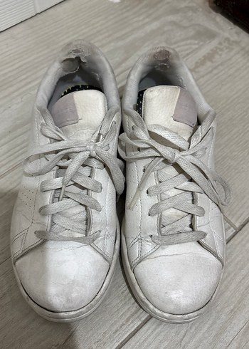 Beyaz Adidas Kadın Spor Ayakkabı - Görsel 3