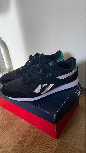 42 Beden Reebok Spor Ayakkabı