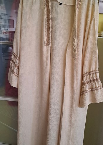 Nakış Detaylı Bej Bohem kimono