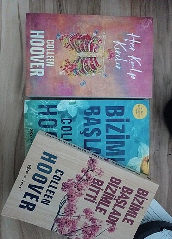Colleen Hoover bizimle başladı bizimle bitti her kalp kırılır ki