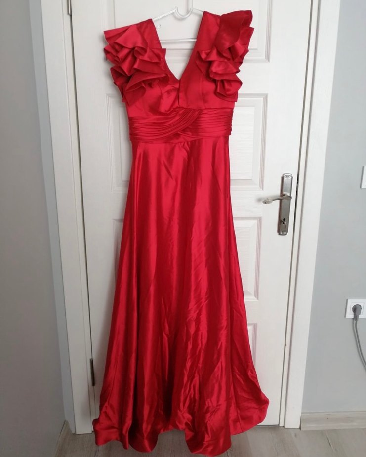 Kırmızı saten Uzun Abiye Elbise - Görsel 3