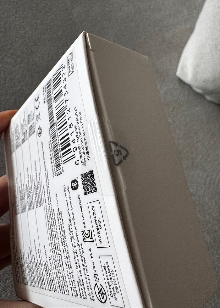 Xiaomi Smart Band 8 Active Siyah - Görsel 3