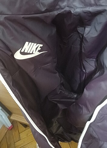 Nike Nikw mont