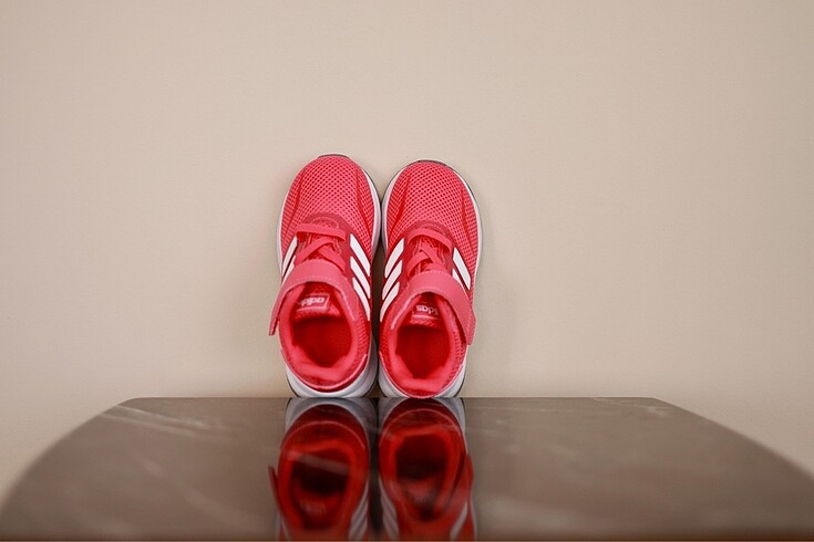 25 Beden Kız çocuk spor ayakkabısı