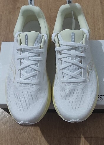 40 Beden Saucony Spor ayakkabı