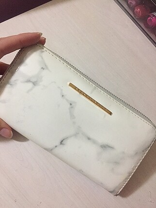 Stradivarius mermer cüzdan