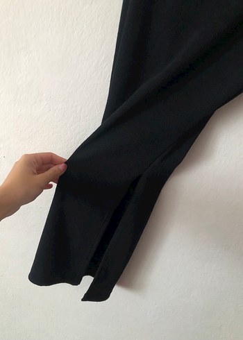 xs Beden siyah Renk Yırtmaçlı midi etek