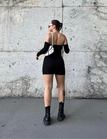 Zara Straplez yaka mini elbise
