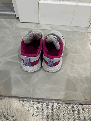 27 Beden pembe Renk Nike kız çocuk spor ayakkabı