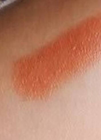 Beden camel Renk Avon ruj