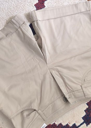 Zara Bej Düğmeli Kısa Pamuklu Kadın Pantolon