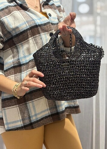 Beden siyah Renk Prada model çantamız