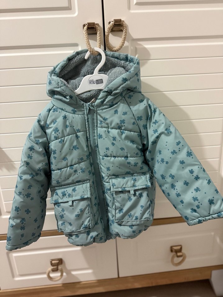 Mavi Çiçek Desenli Kız Çocuk Mont - Görsel 3