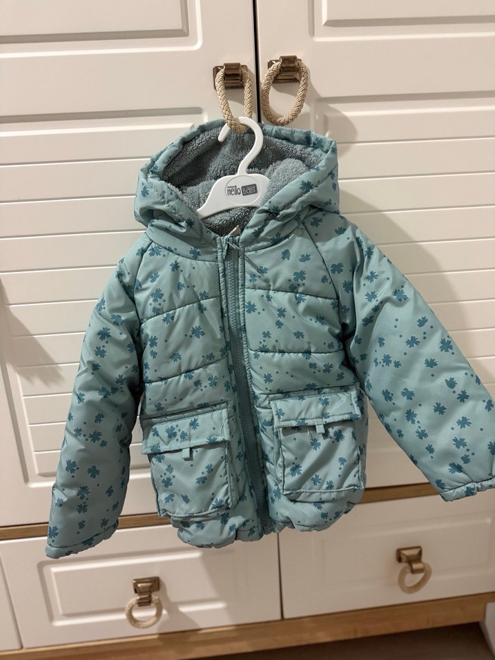 Mavi Çiçek Desenli Kız Çocuk Mont - Görsel 2