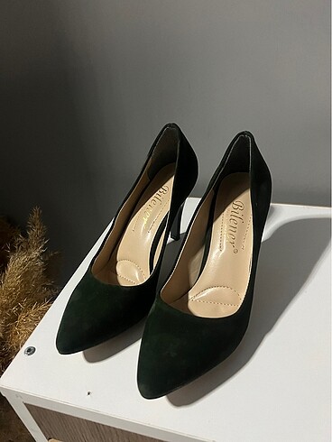 Yeşil stiletto