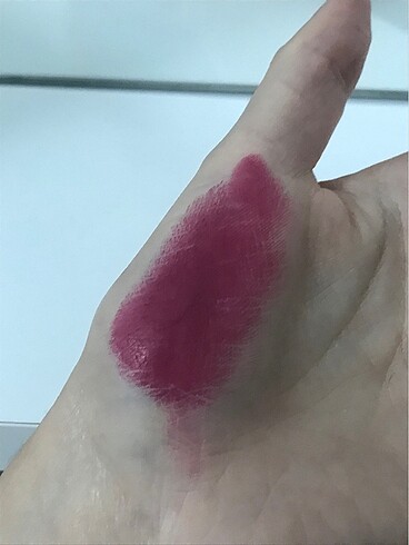  Beden Huda Beauty Mini Mat Ruj