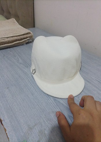 Beyaz Minimalist çocuk Şapka