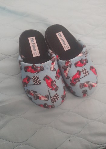 Gri Baskılı Erkek Çocuk Sıcak Terlik 26 numara - Görsel 2