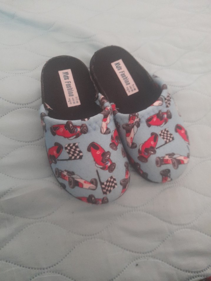 Gri Baskılı Erkek Çocuk Sıcak Terlik 26 numara - Görsel 2