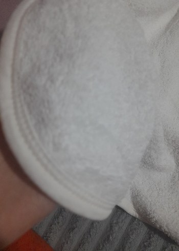 Beyaz bebek bornoz havlu - Görsel 2