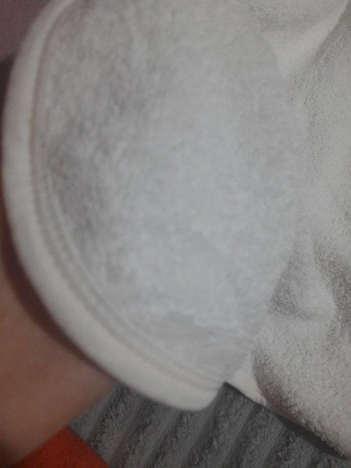 Beyaz bebek bornoz havlu - Görsel 2