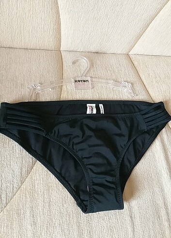 l Beden KOTON BIKINI ALTI ETIKETLI