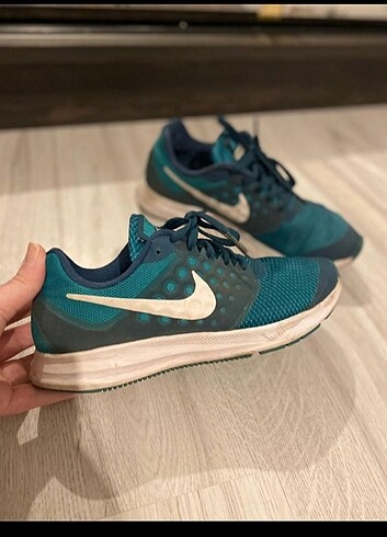 36 Beden Nike spor ayakkabı