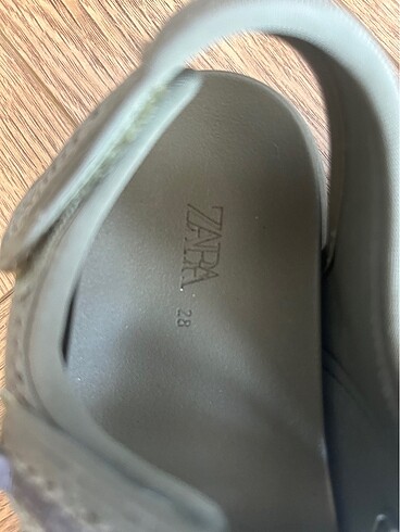 Zara Zara 28 numara erkek çocuk sandalet