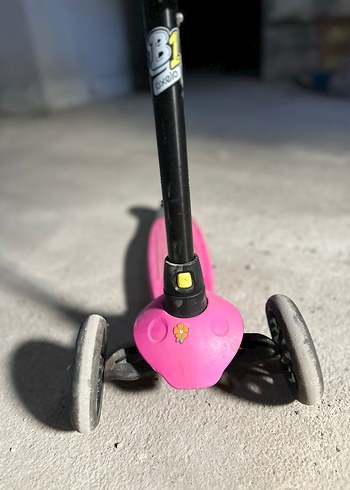 Renkli Pembe Çocuk Scooterı - Görsel 2