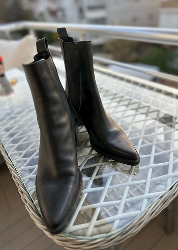 Siyah Deri Tokalı Kadın Topuklu Bot - Görsel 5