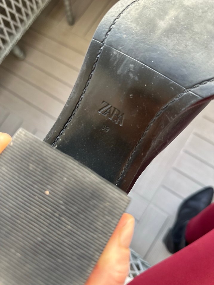 Siyah Deri Tokalı Kadın Topuklu Bot - Görsel 4