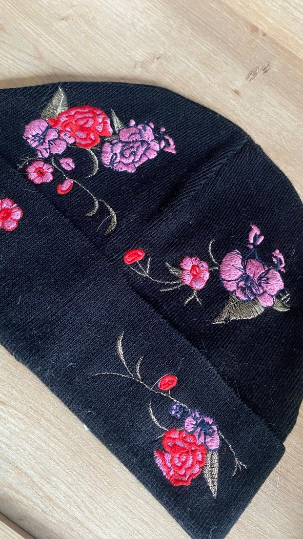 Nakışlı Siyah Örgü Bere - Görsel 4