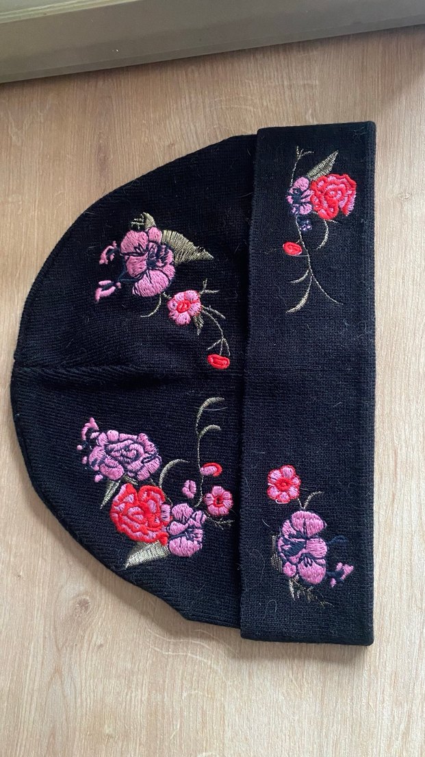 Nakışlı Siyah Örgü Bere - Görsel 3