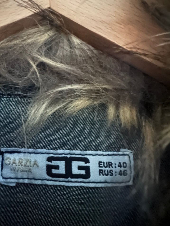 Kürklü Kolsuz Mavi Denim uzun  Ceket - Görsel 3