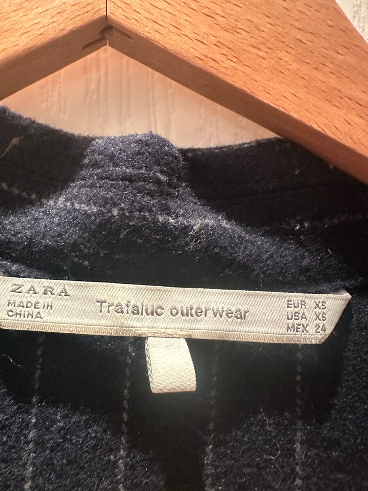 Düğmeli Lacivert Uzun Ceket - Görsel 3