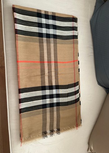 Burberry Burbery şal