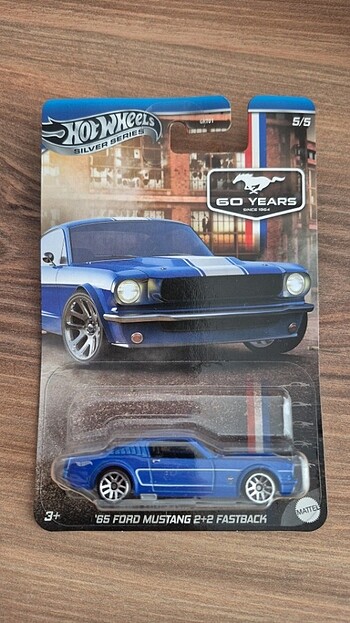 Hotwhells uzun kart mustang