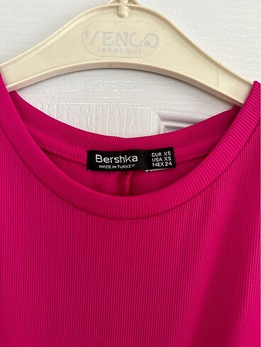 xs Beden bershka elbise