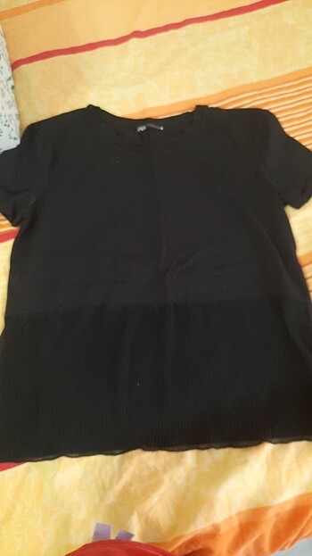 Zara s beden alt kısmı tül siyah tshirt