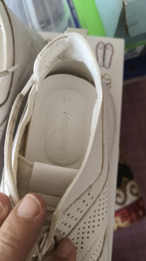 Beyaz Bağcıklı Kadın Dolgu Topuk Spor Ayakkabı - Görsel 3