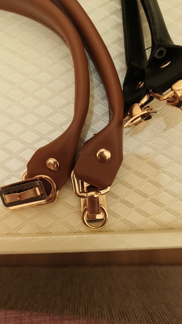 taba ve siyah avukat çanta sapı - Görsel 2