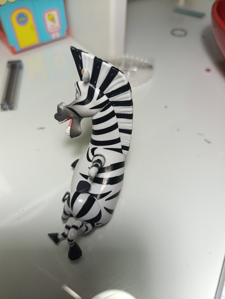 Madagaskar Martin Figür - Görsel 4