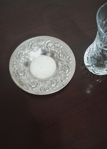 Diğer Kesme çay bardağı ve gümüş tabaklar