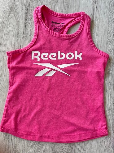 Reebok Reebok Alt- Üst takım orjinaldir.