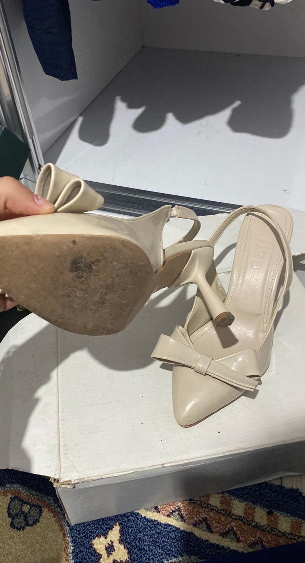 Bej Fiyonklu Topuklu - Görsel 3