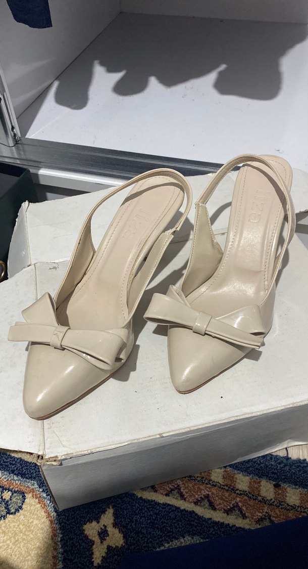 Bej Fiyonklu Topuklu - Görsel 2