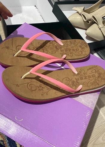 Parmak arası terlik kadın - Görsel 2