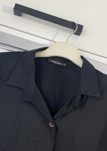 Siyah Düğmeli Kadın Gömlek - Görsel 2