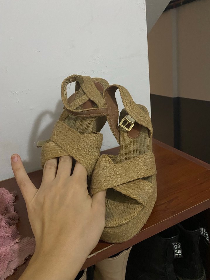 Hasır dolgu topuk sandalet - Görsel 3